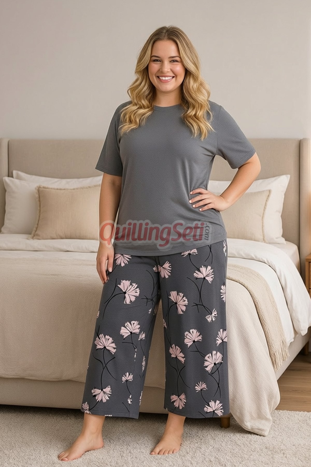 Gri Renk, Çiçek Desenli 10739 Pamuklu Büyük Beden Kapri Anne Pijama Takımı Gri Renk, Çiçek Desenli 10739 Pamuklu Büyük Beden Kapri Anne Pijama Takımı