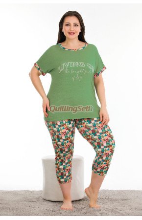 Yeşil Renk ve Çiçek Desenli Lady 10678 Büyük Beden Kapri Pijama Takımı