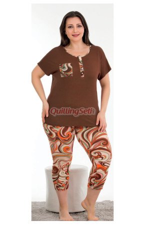 Kahverengi Renk ve Çiçek Desenli Lady 10686 Büyük Beden Kapri Pijama Takımı