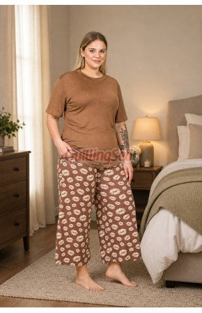 Kahverengi Renk ve Desenli 10738 Pamuklu Büyük Beden Kapri Anne Pijama Takımı