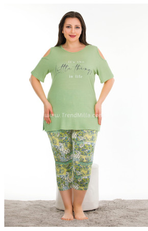 Açık Yeşil Renk ve Çiçek Desenli Lady 10679 Büyük Beden Kapri Pijama Takımı
